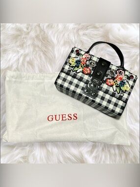 GUESS Black & White Gingham Britta Trunk Bag